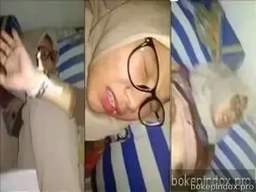 Ngentot Memek Tembem Cewek SMA Hijab Berkacamata